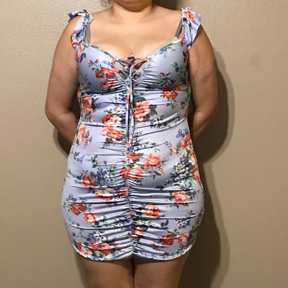 Plus Ruffle Trim Lace Up Knot Floral Bodycon Dress - Picture 2 of 7